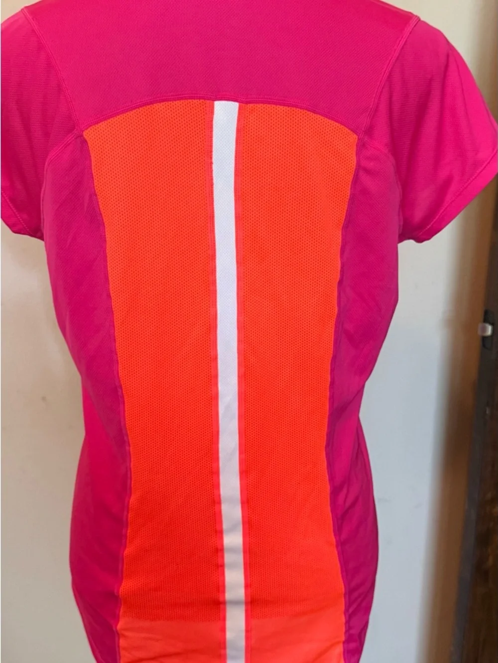 Nike Women’s Hot Pink Short-Sleeve Athletic running Tee with Orange Trim - Picture 2 of 3